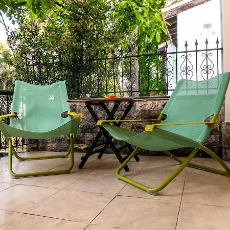 Feriehus Sani Traditional Forest